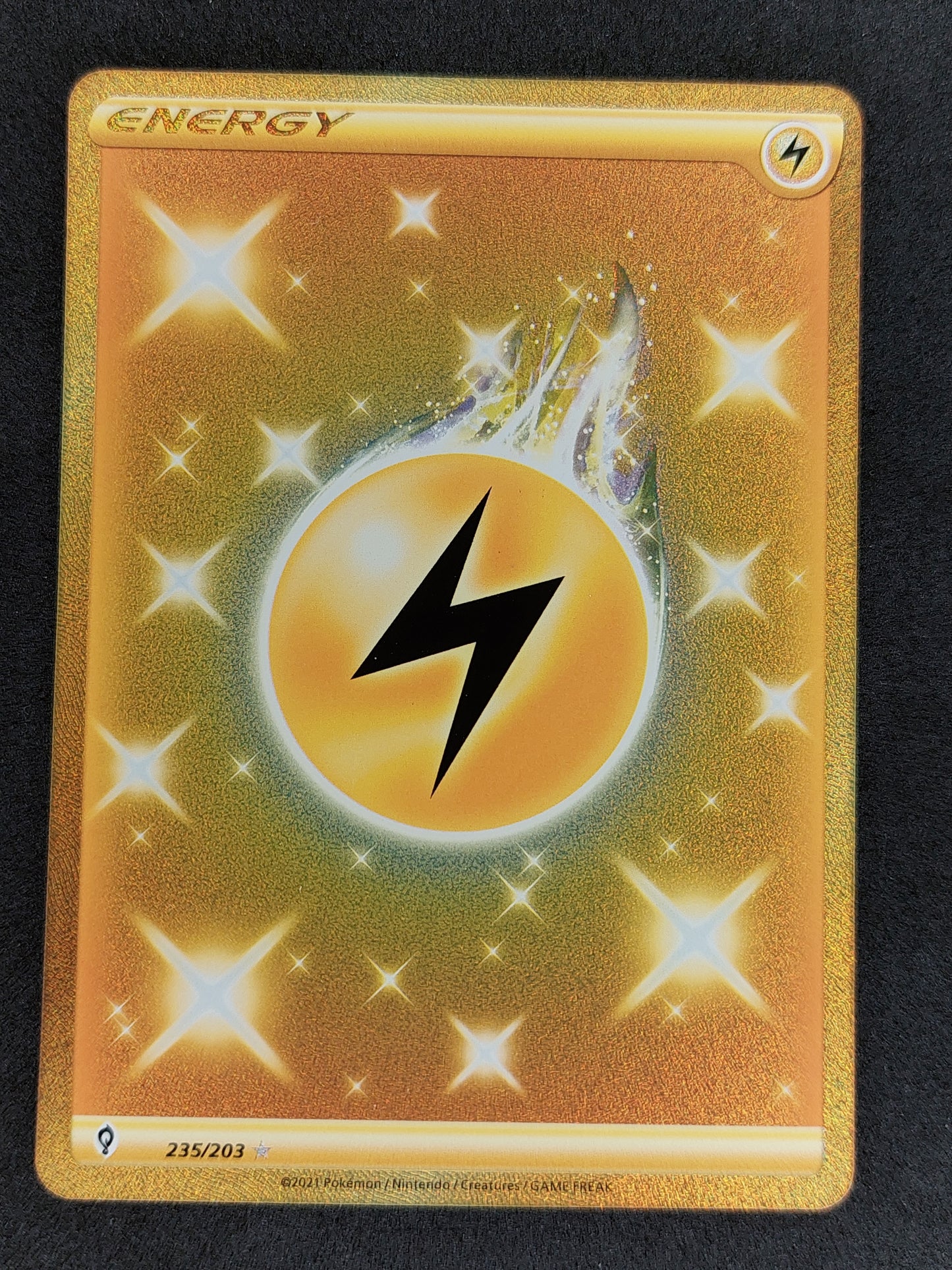 2021 Pokemon Evolving Skies 235/203 Gold Lighting Energy Secret Rare