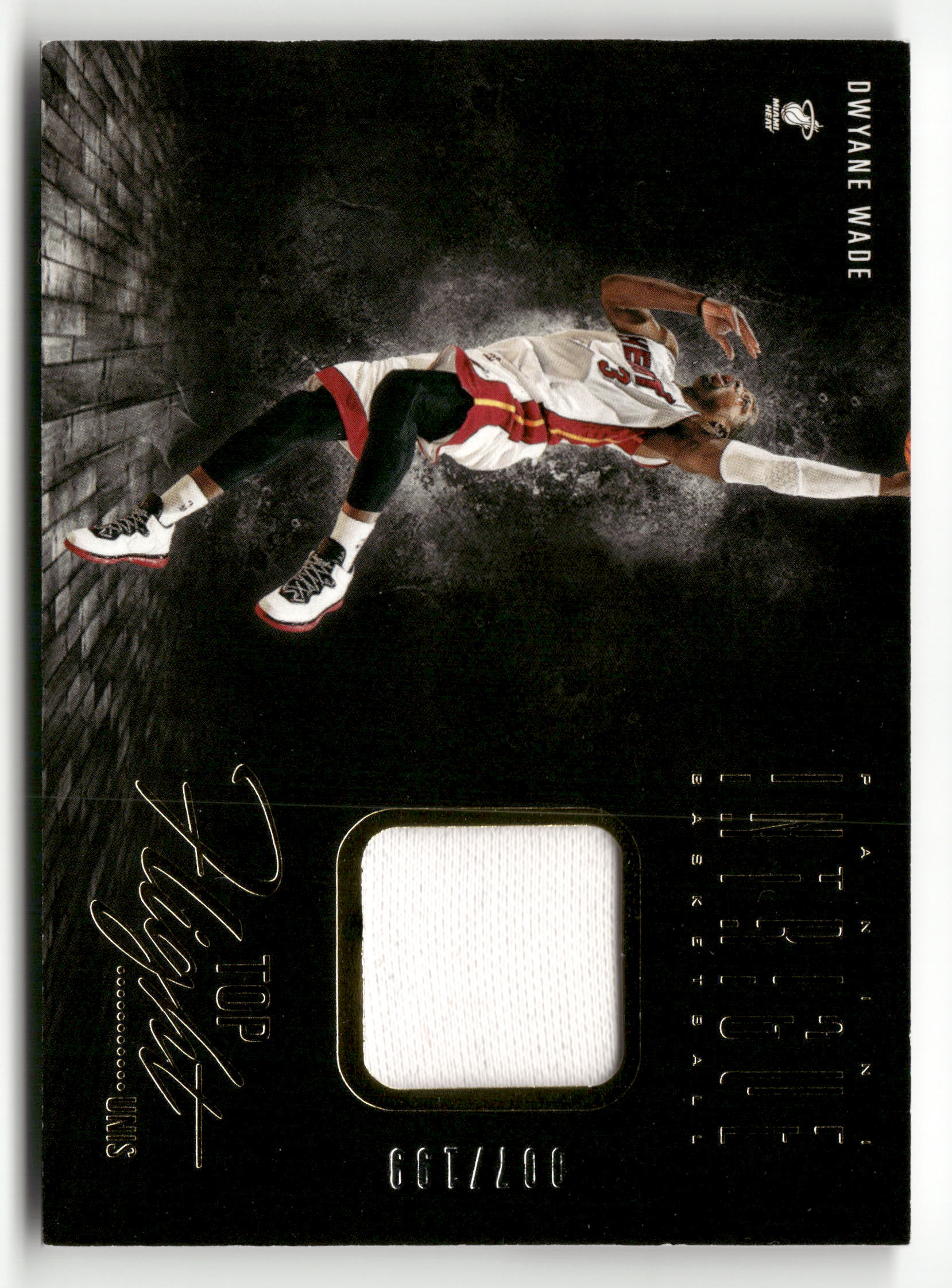 2013-14 Panini Intrigue #66 Dwyane Wade Top Flight Unis #/199