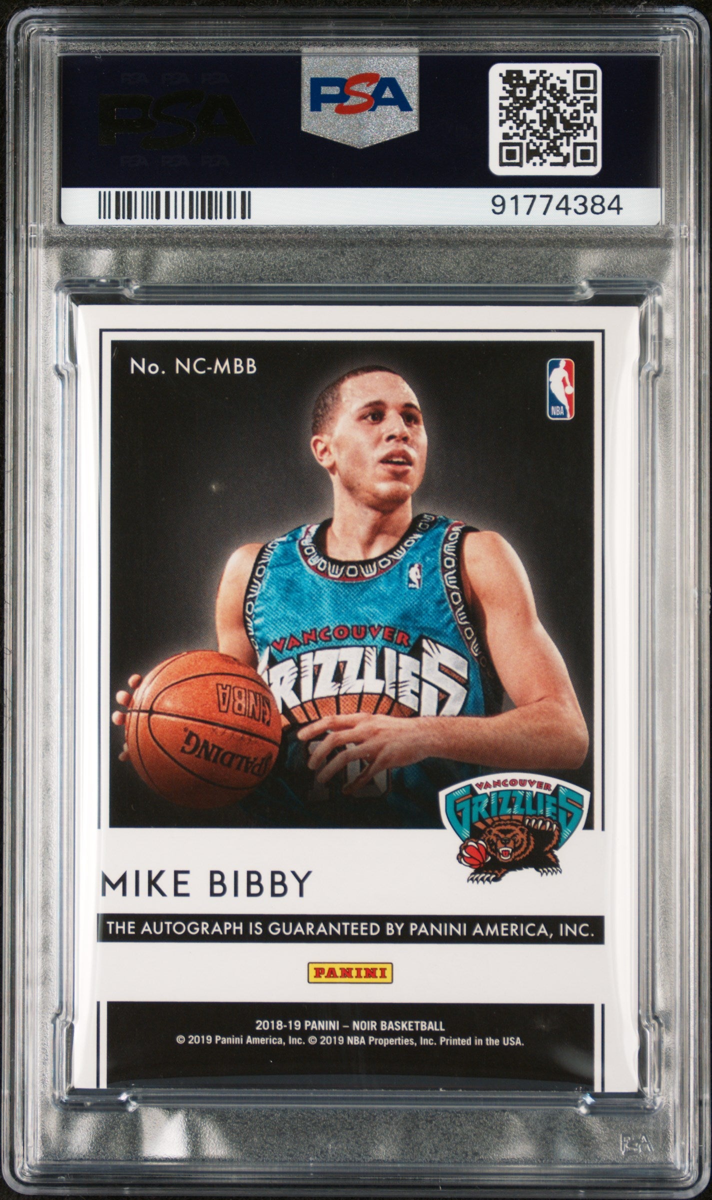 2018 Panini Noir Autograph Noir #MBB Mike Bibby Auto.Noir-Color PSA 8