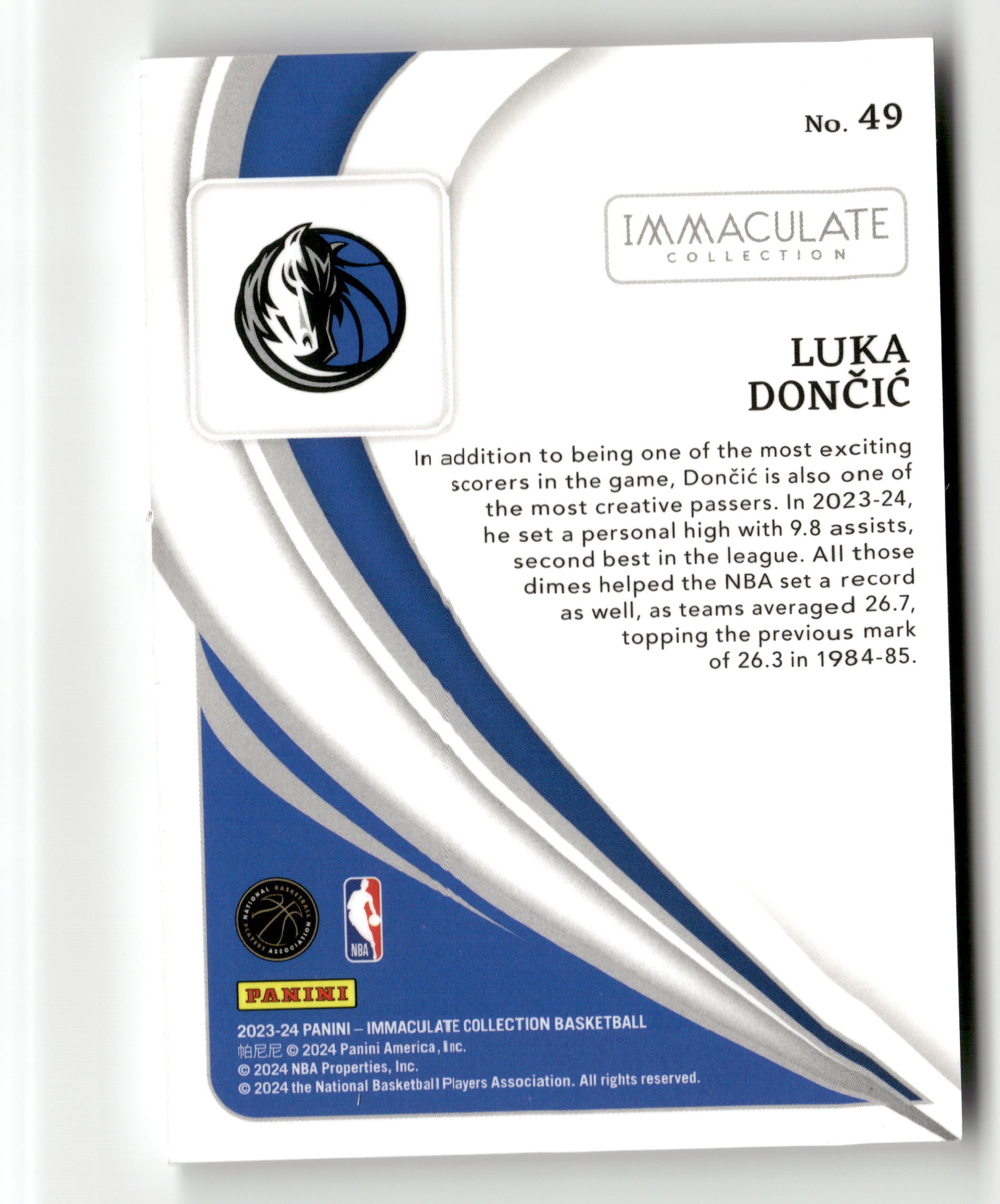 2023-24 Panini Immaculate Collection #49 Luka Doncic #/25