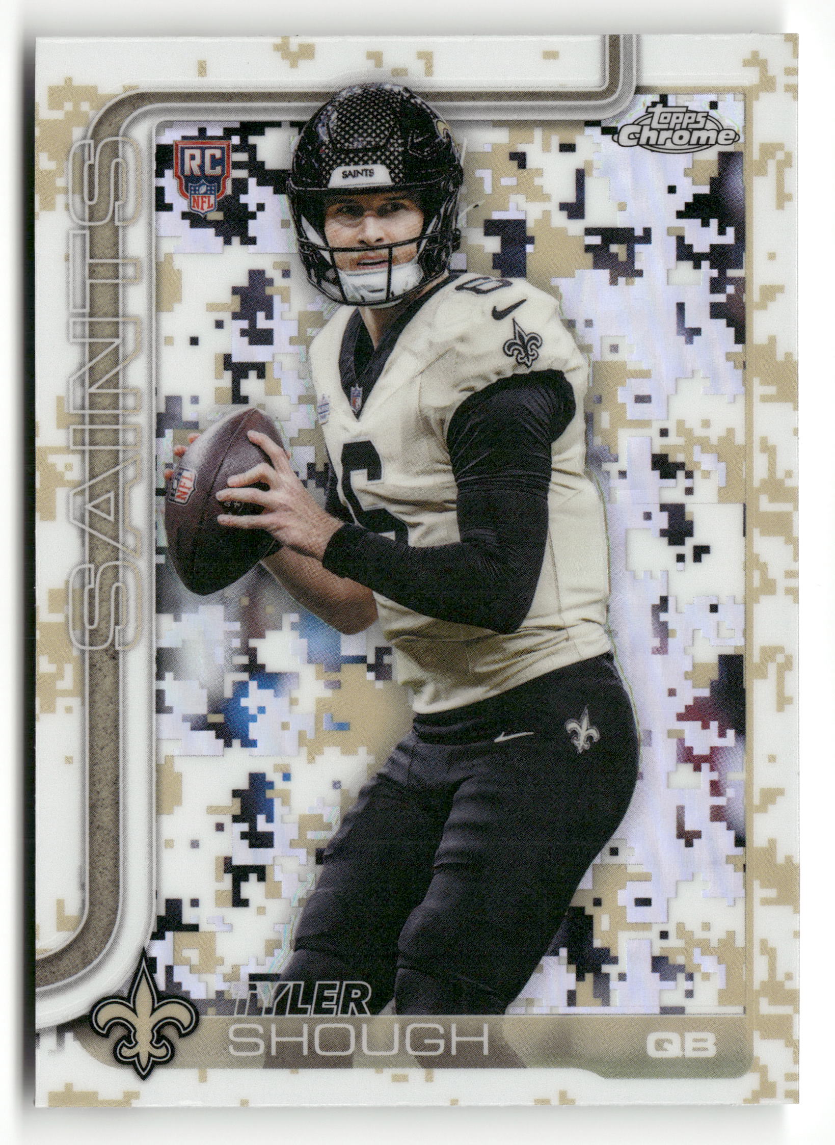 2025 Topps Chrome #398 Tyler Shough Team Camo SSP